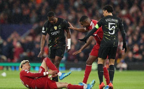 噩耗传来！9500万先生跟腱断裂泪别世界杯，法国队锋线紧急洗牌